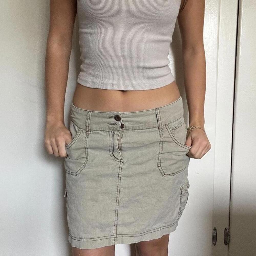 Y2K Khaki cargo skirt